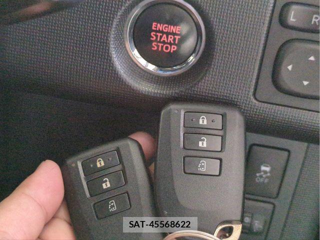 Toyota SPADE 2015-08 7225497-12