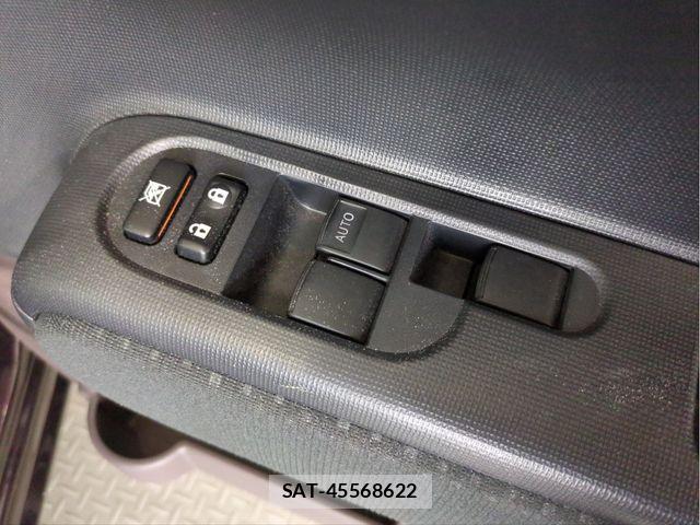 Toyota SPADE 2015-08 7225497-29