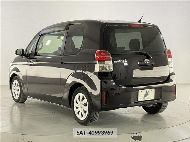 Toyota SPADE 2018-07 7225492-9