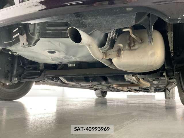 Toyota SPADE 2018-07 7225492-17