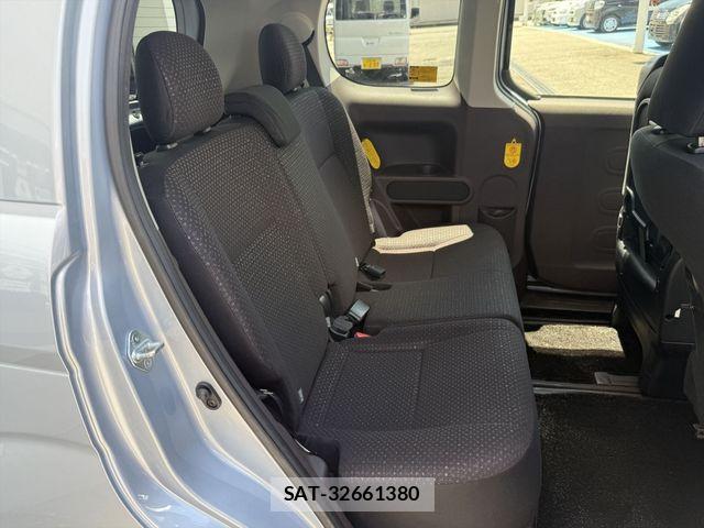 Toyota SPADE 2015-07 7225491-14