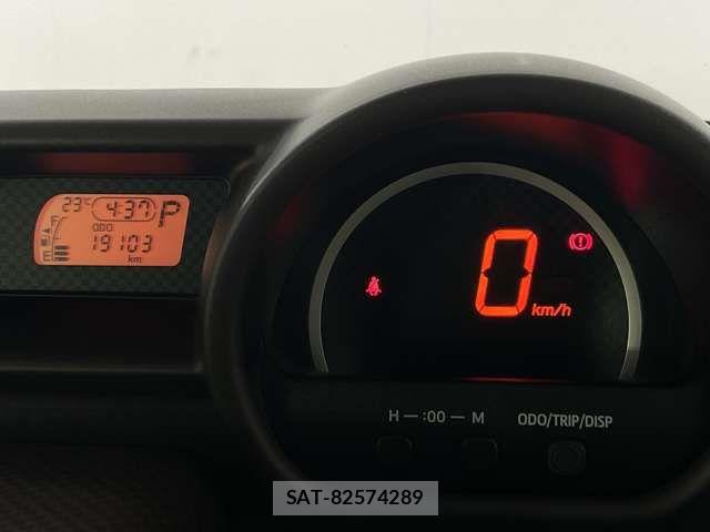 Toyota SPADE 2016-07 7225493-10