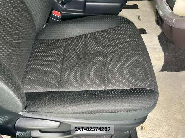 Toyota SPADE 2016-07 7225493-17