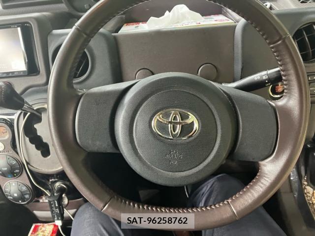 Toyota SPADE 2013-08 7225488-14