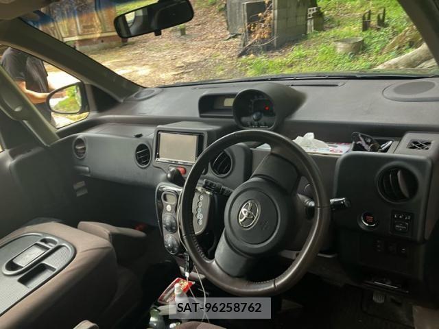 Toyota SPADE 2013-08 7225488-8