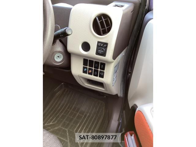 Toyota SPADE 2013-09 7225489-10