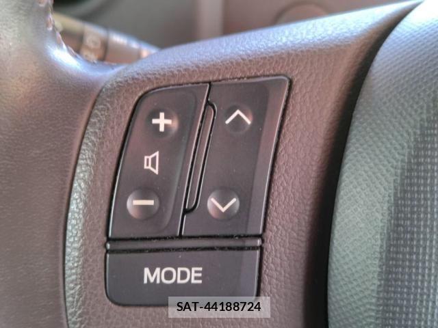 Toyota SPADE 2012-12 7225485-18