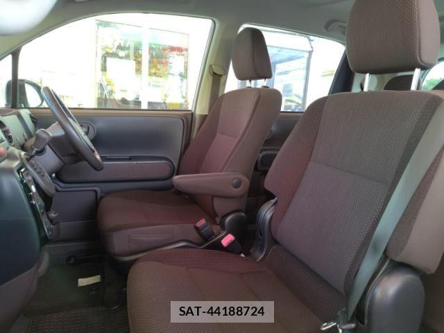 Toyota SPADE 2012-12 7225485-21