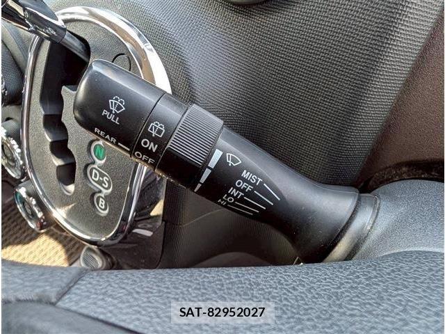Toyota SPADE 2018-02 7225495-19