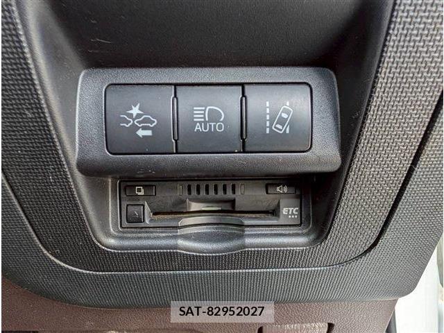 Toyota SPADE 2018-02 7225495-29