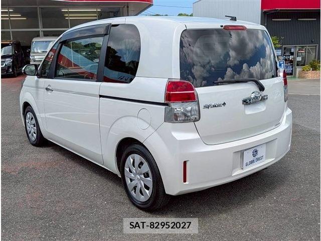 Toyota SPADE 2018-02 7225495-7