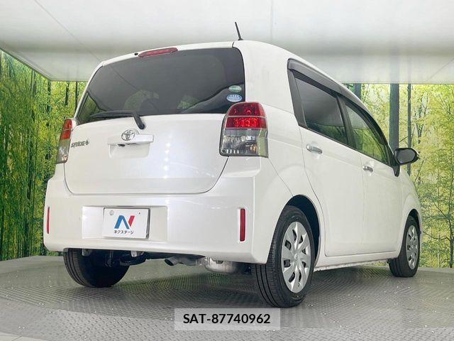 Toyota SPADE 2015-11 7252416-16