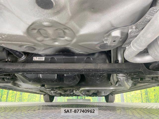 Toyota SPADE 2015-11 7252416-18