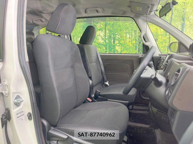 Toyota SPADE 2015-11 7252416-7