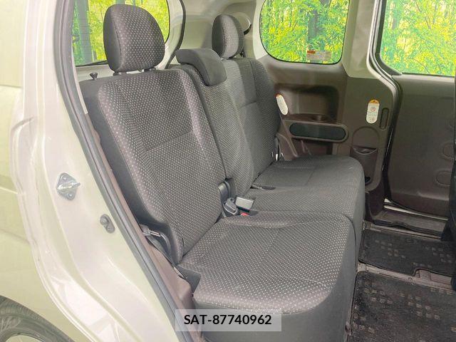 Toyota SPADE 2015-11 7252416-8