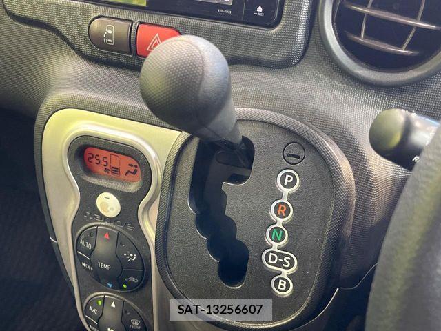 Toyota SPADE 2015-12 7272999-19