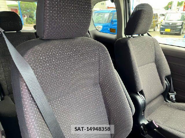 Toyota SPADE 2013-08 7273001-9