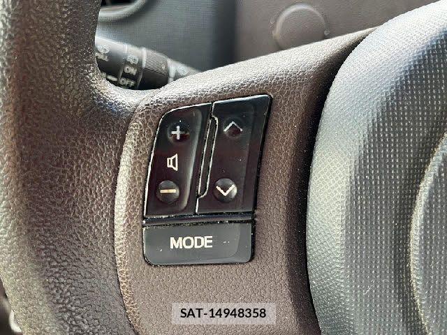 Toyota SPADE 2013-08 7273001-21