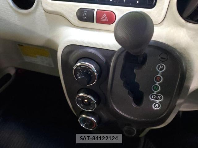 Toyota SPADE 2013-07 7330262-17