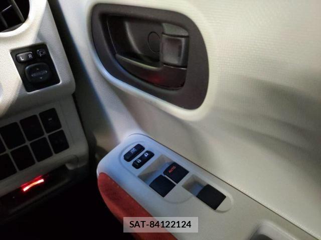Toyota SPADE 2013-07 7330262-18