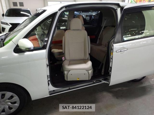 Toyota SPADE 2013-07 7330262-25