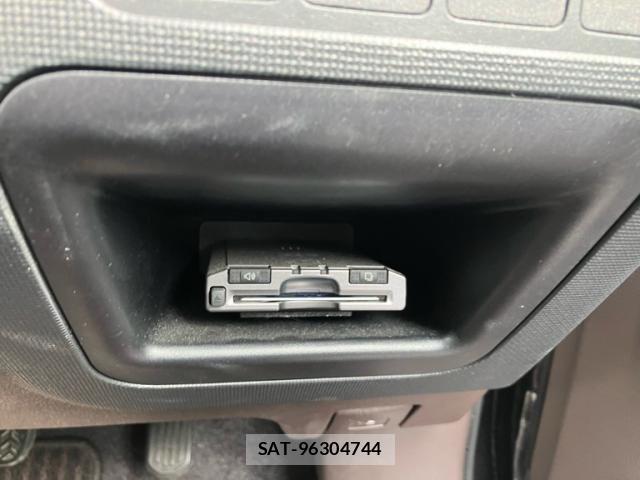 Toyota SPADE 2013-07 7359937-9