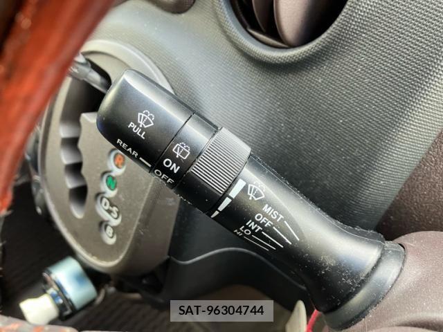 Toyota SPADE 2013-07 7359937-11