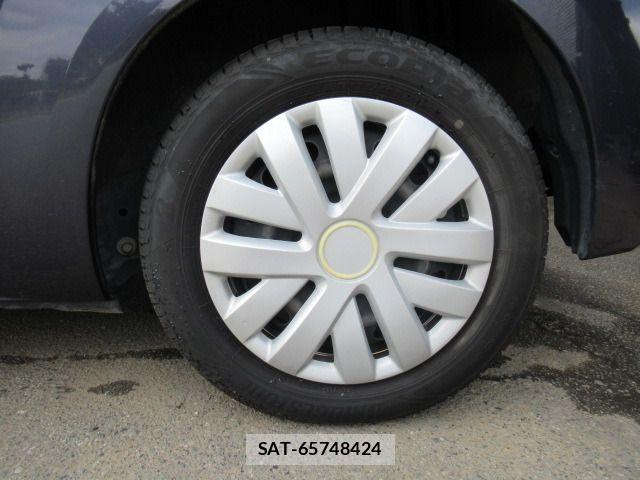 Toyota SPADE 2013-07 7394259-17