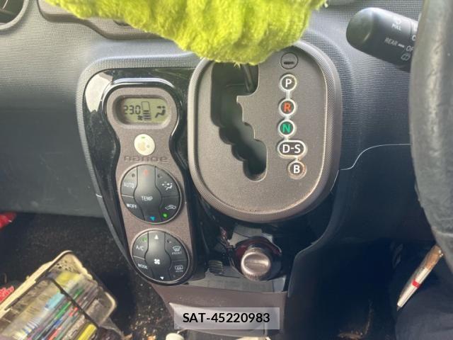 Toyota SPADE 2013-08 7394258-18