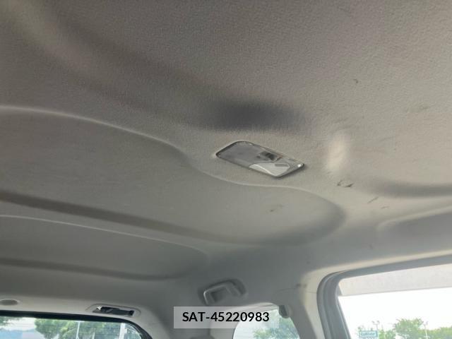 Toyota SPADE 2013-08 7394258-20