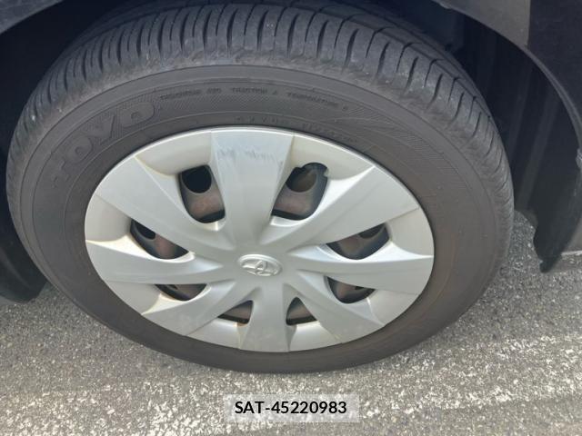 Toyota SPADE 2013-08 7394258-2