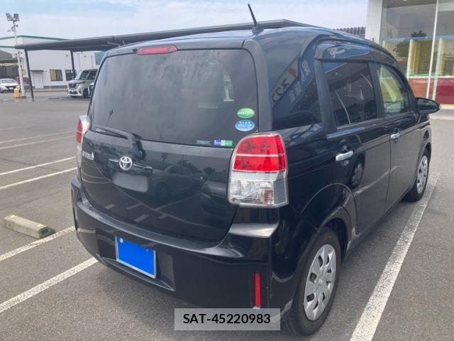Toyota SPADE 2013-08 7394258-4
