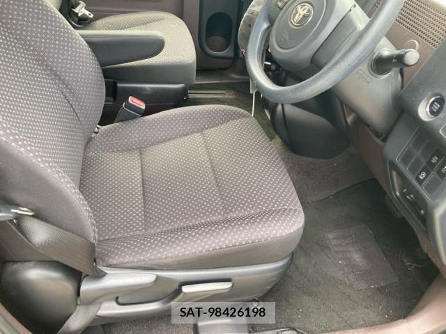 Toyota SPADE 2015-07 7394260-13