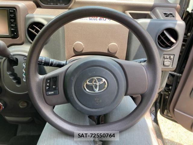 Toyota SPADE 2014-10 7458066-15