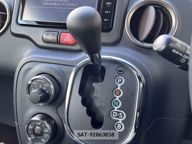 Toyota SPADE 2016-01 7458059-19