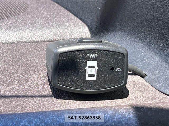 Toyota SPADE 2016-01 7458059-21