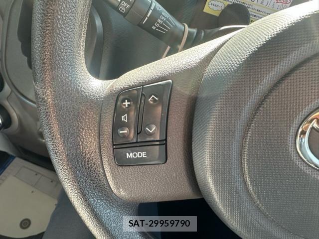 Toyota SPADE 2014-05 7458064-18
