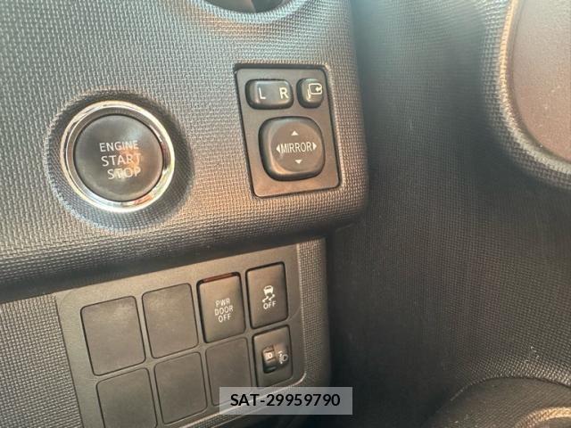 Toyota SPADE 2014-05 7458064-19