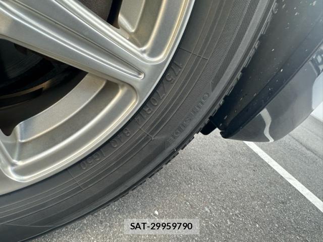 Toyota SPADE 2014-05 7458064-5