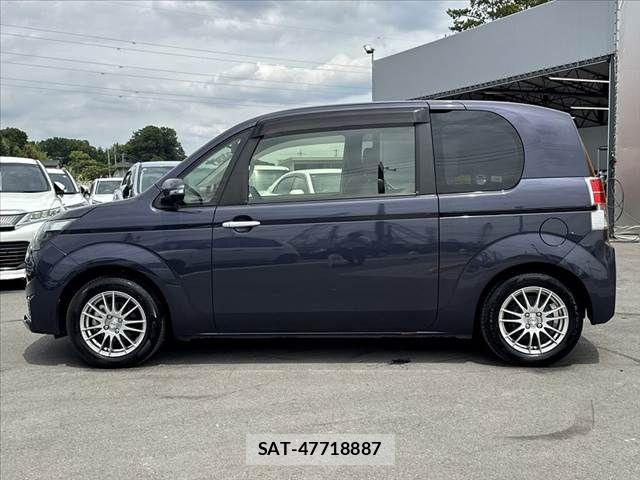 Toyota SPADE 2014-10 7458062-10