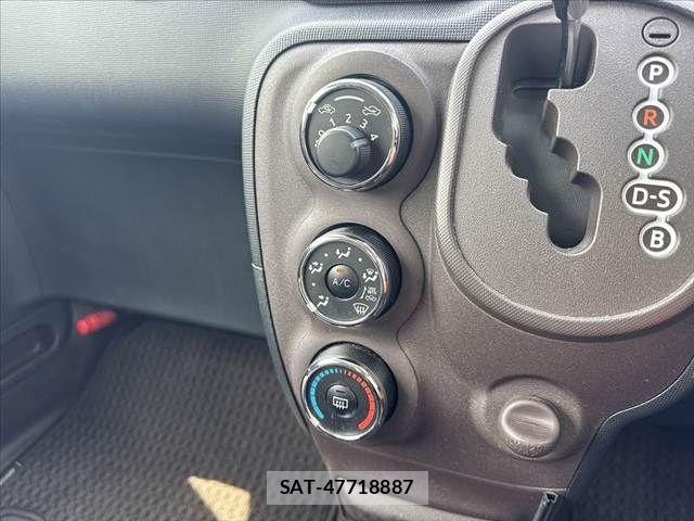 Toyota SPADE 2014-10 7458062-3