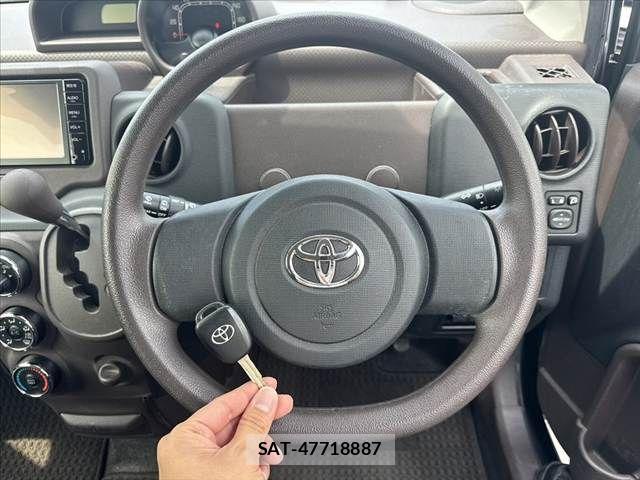 Toyota SPADE 2014-10 7458062-6