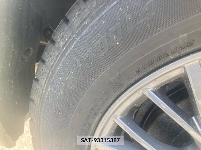 Toyota SPADE 2012-07 7458065-11
