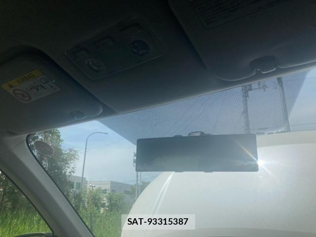 Toyota SPADE 2012-07 7458065-22