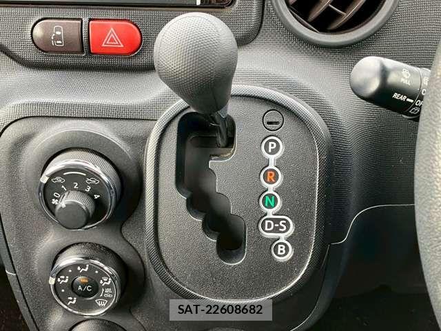 Toyota SPADE 2015-07 7502999-5
