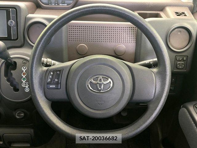 Toyota SPADE 2015-11 7562901-10