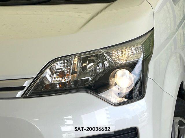Toyota SPADE 2015-11 7562901-11