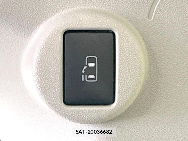 Toyota SPADE 2015-11 7562901-4