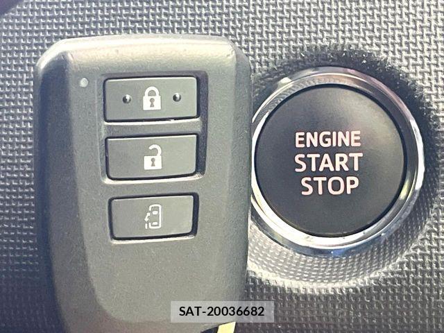 Toyota SPADE 2015-11 7562901-6