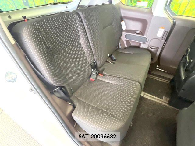 Toyota SPADE 2015-11 7562901-8